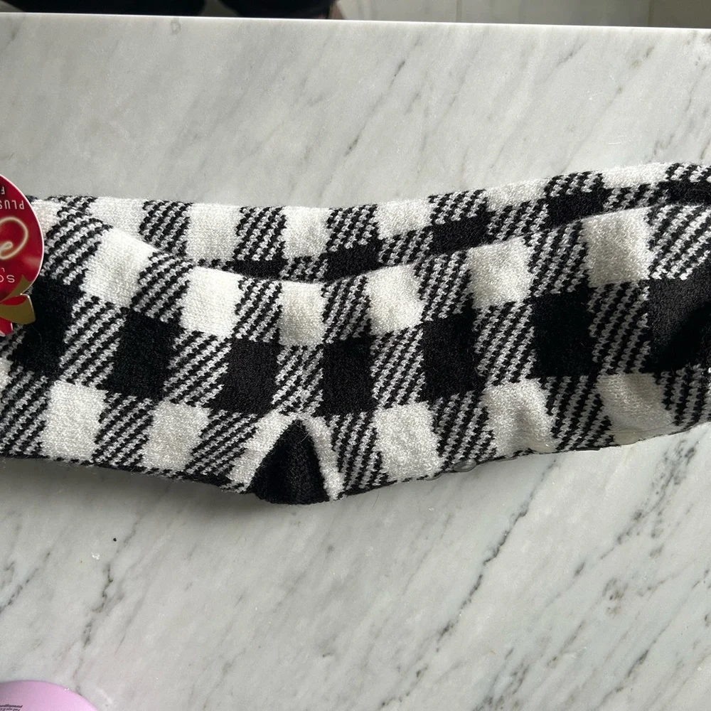 Sonoma Black and White Plush Socks